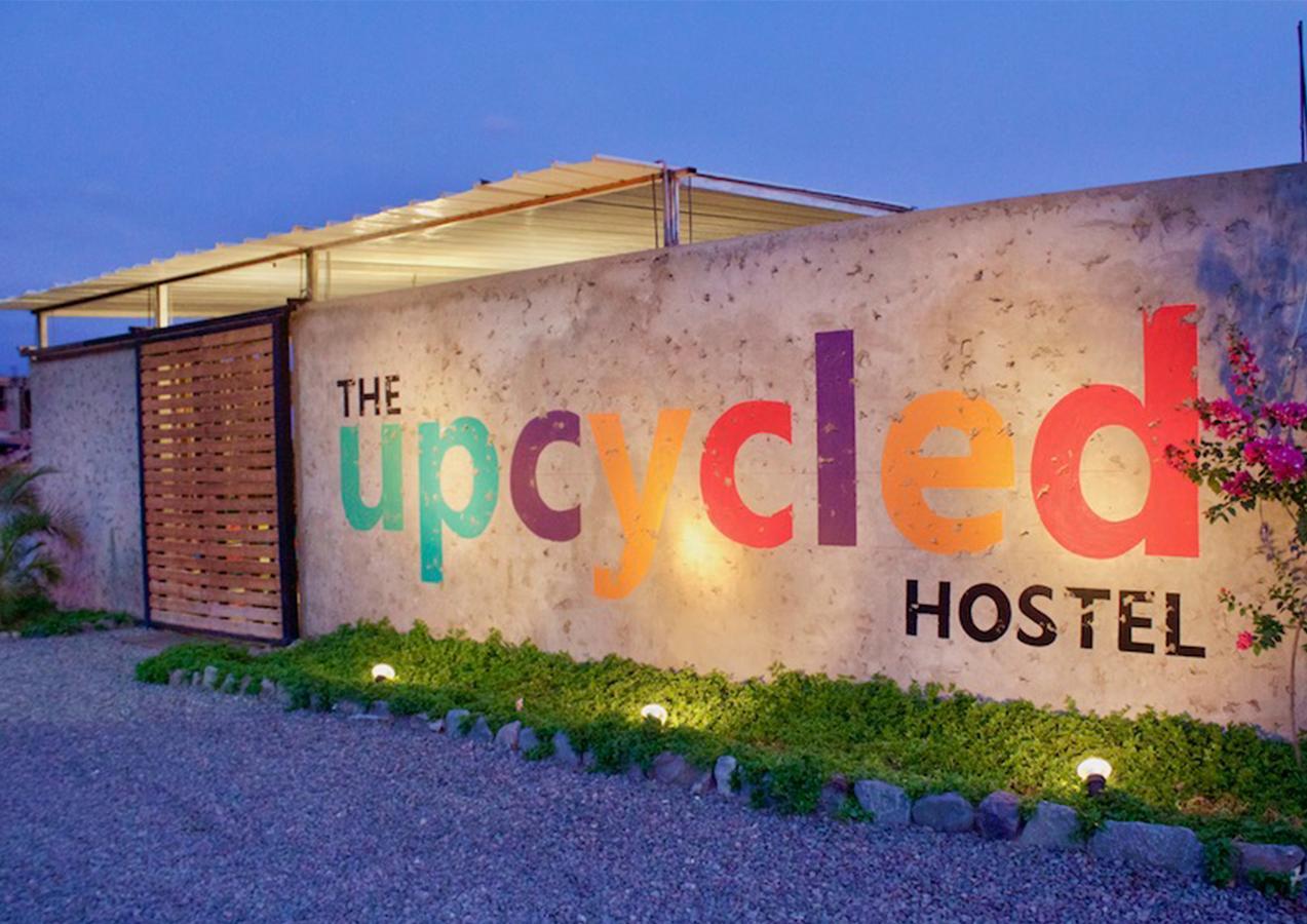 The Upcycled Hostel Huacachina Ика Экстерьер фото