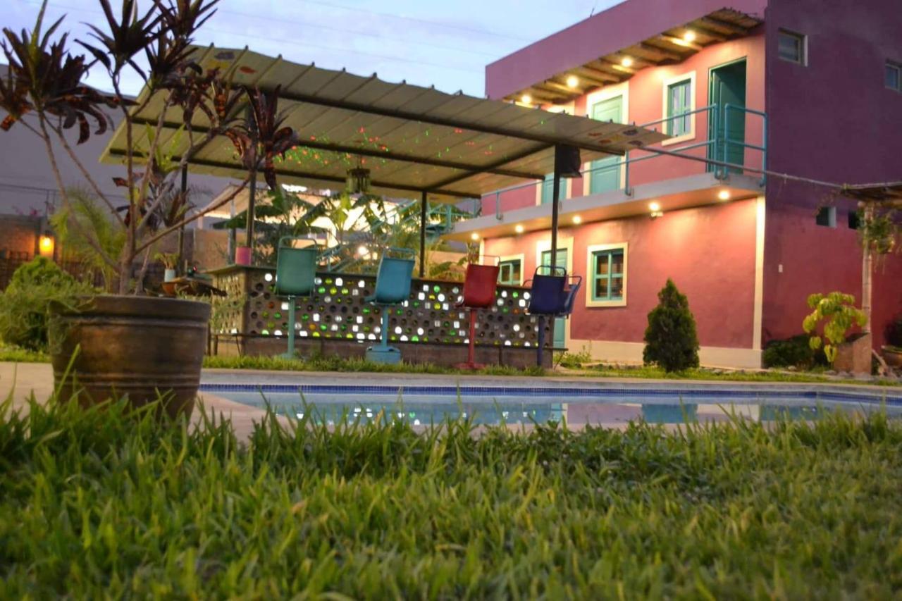 The Upcycled Hostel Huacachina Ика Экстерьер фото