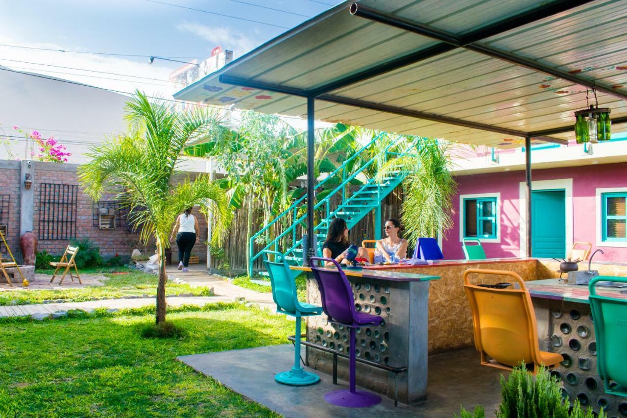 The Upcycled Hostel Huacachina Ика Экстерьер фото