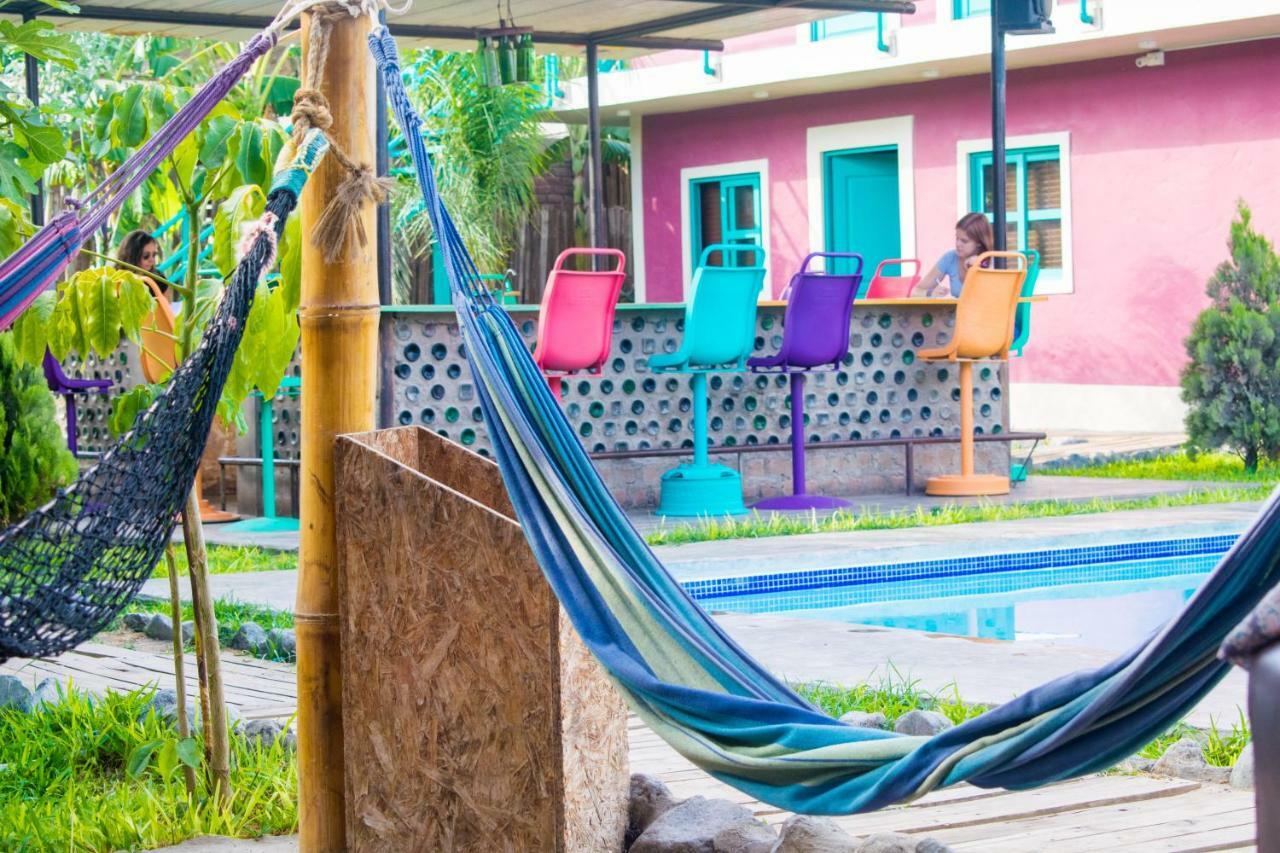 The Upcycled Hostel Huacachina Ика Экстерьер фото