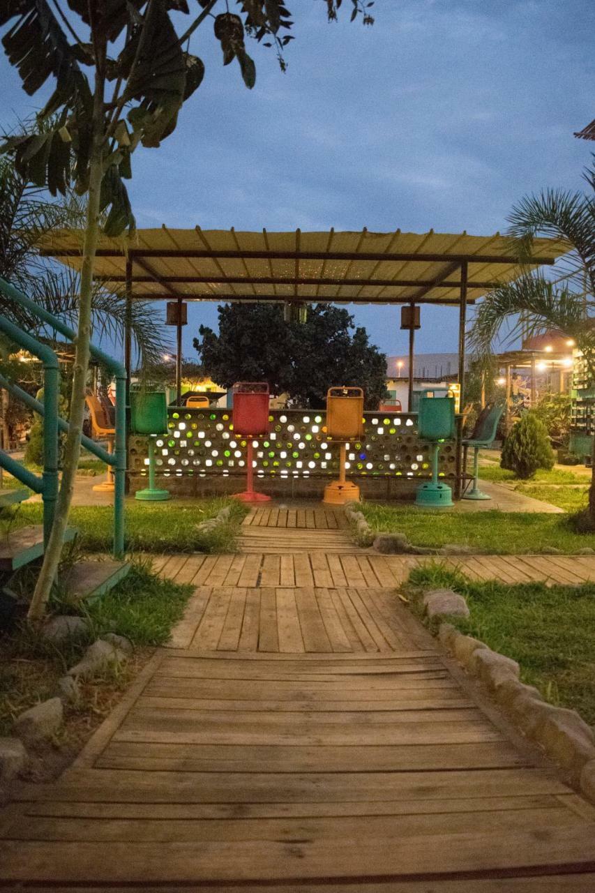 The Upcycled Hostel Huacachina Ика Экстерьер фото